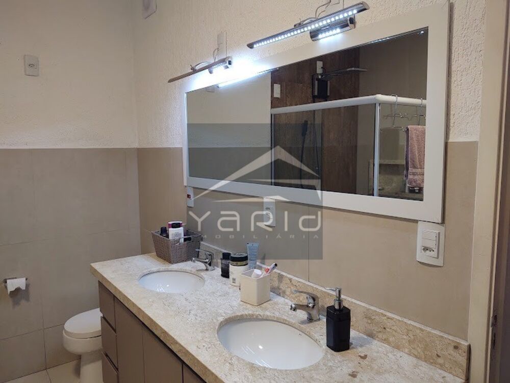 Casa, 3 quartos, 250 m² - Foto 1