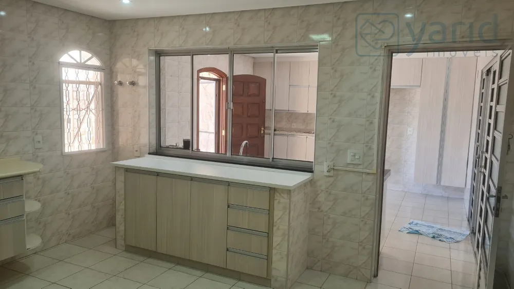Casa, 3 quartos, 220 m² - Foto 8