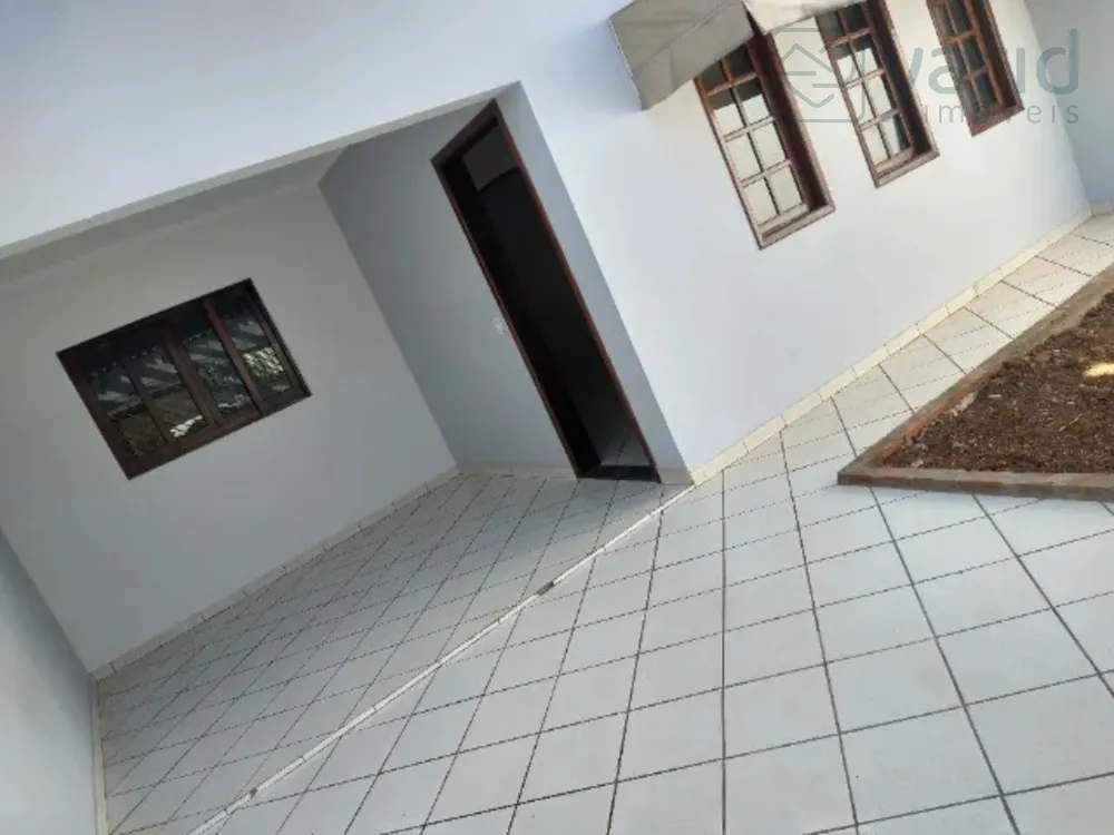 Casa, 3 quartos, 195 m² - Foto 2