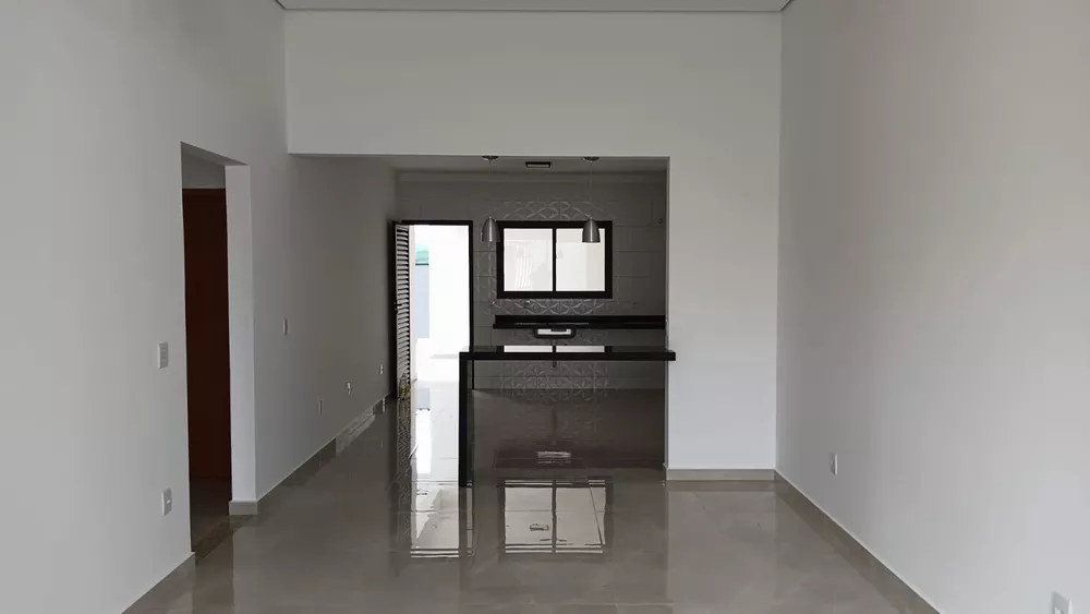 Casa à venda com 3 quartos, 152m² - Foto 3