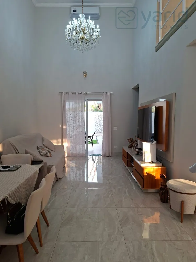 Casa, 3 quartos, 210 m² - Foto 1