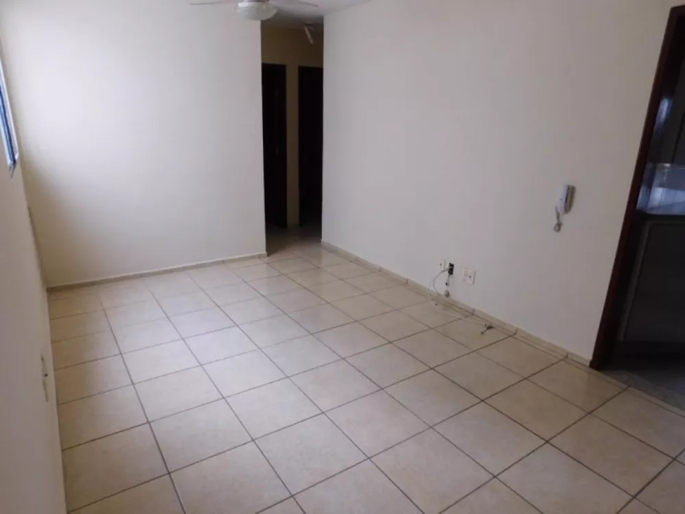 Apartamento à venda com 3 quartos, 61m² - Foto 2