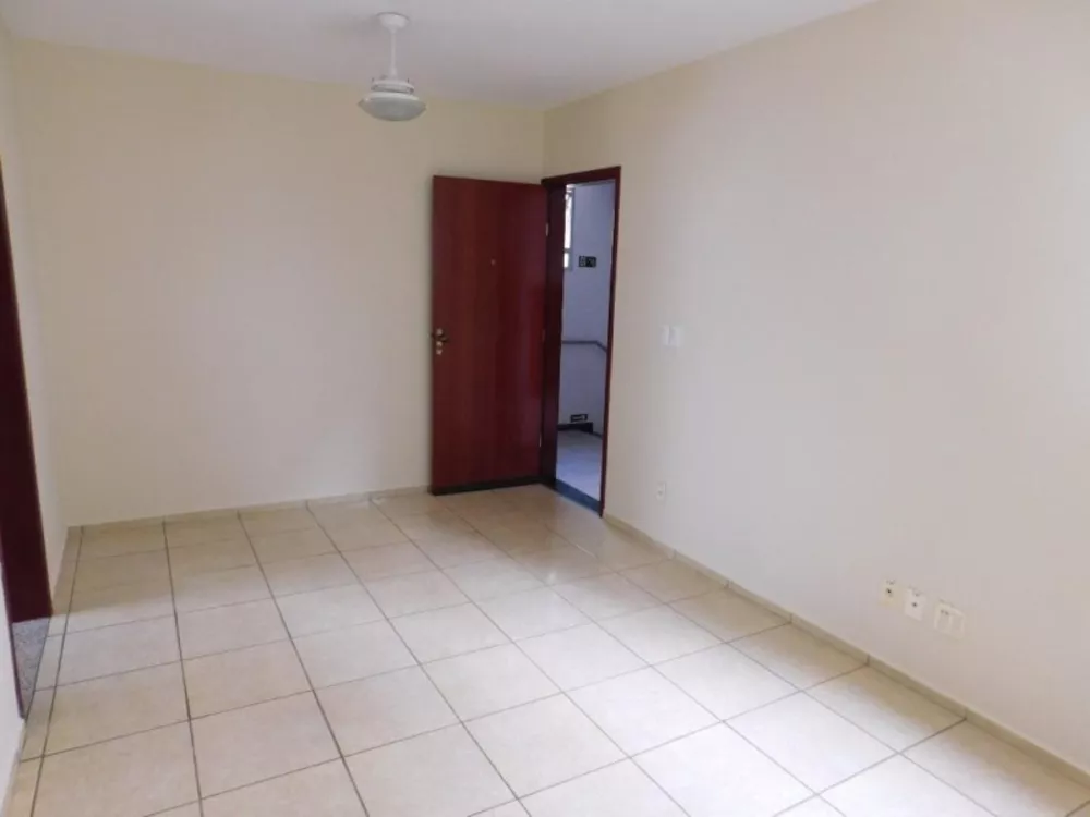 Apartamento à venda com 3 quartos, 61m² - Foto 4