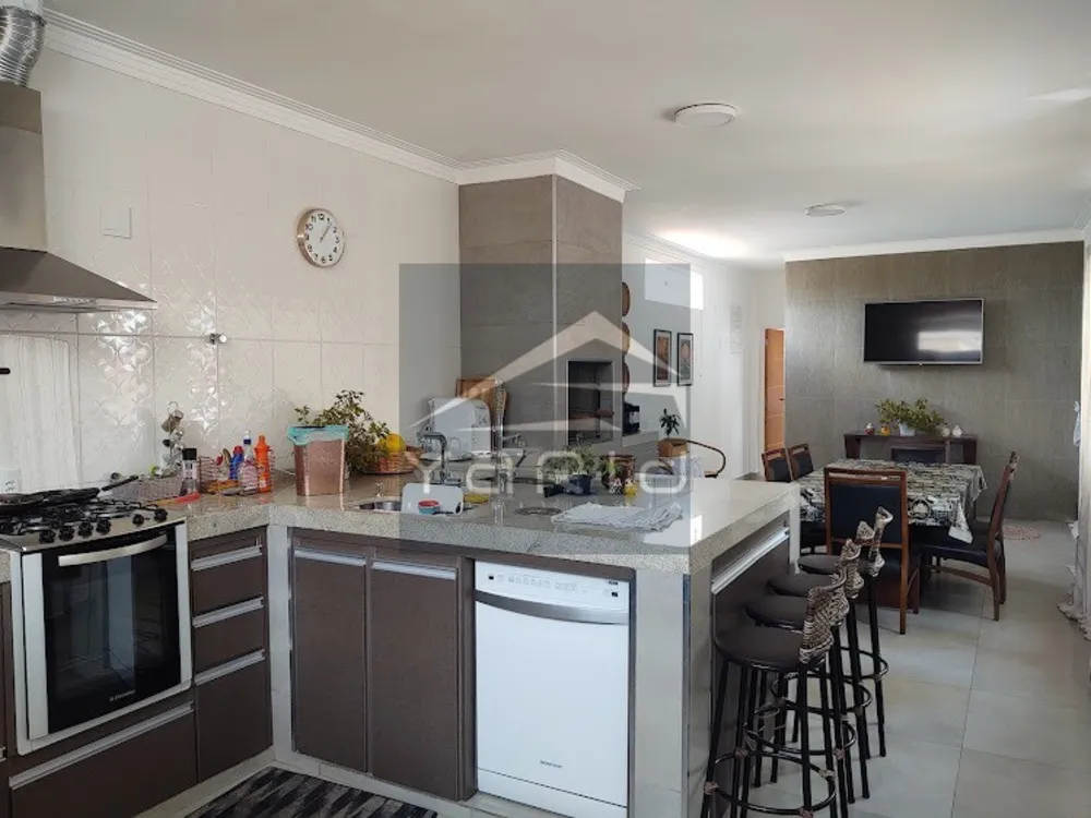 Casa, 3 quartos, 250 m² - Foto 9