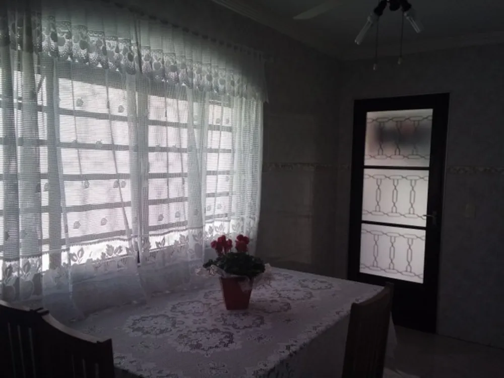 Casa, 3 quartos, 180 m² - Foto 1