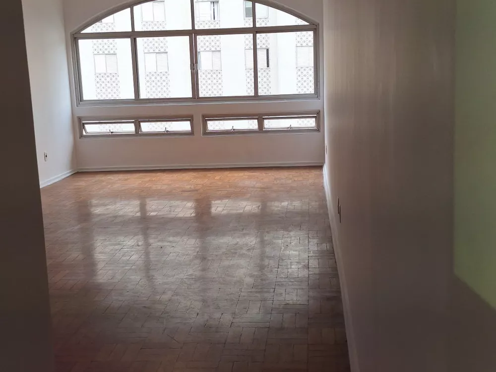 Apartamento à venda com 3 quartos, 123m² - Foto 3