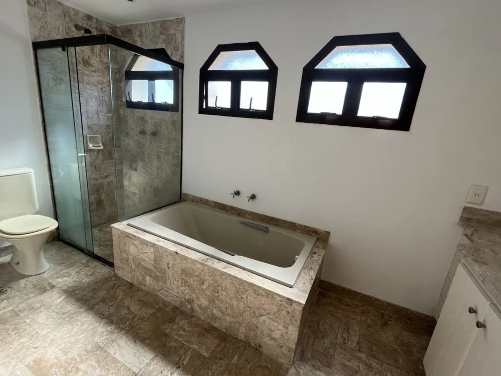 Apartamento, 3 quartos, 240 m² - Foto 1