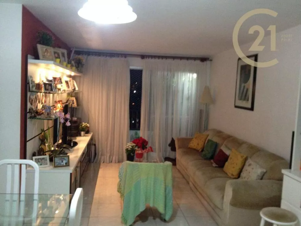 Apartamento à venda com 3 quartos, 107m² - Foto 2