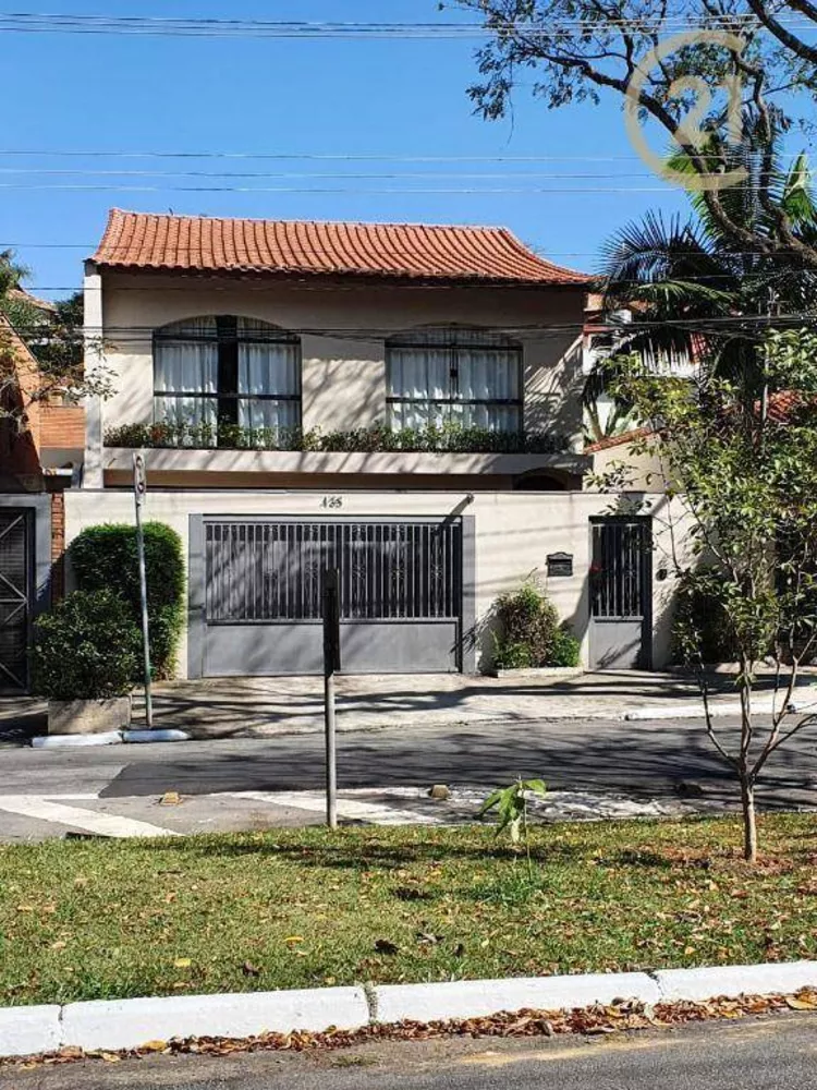 Casa à venda com 3 quartos, 320m² - Foto 1