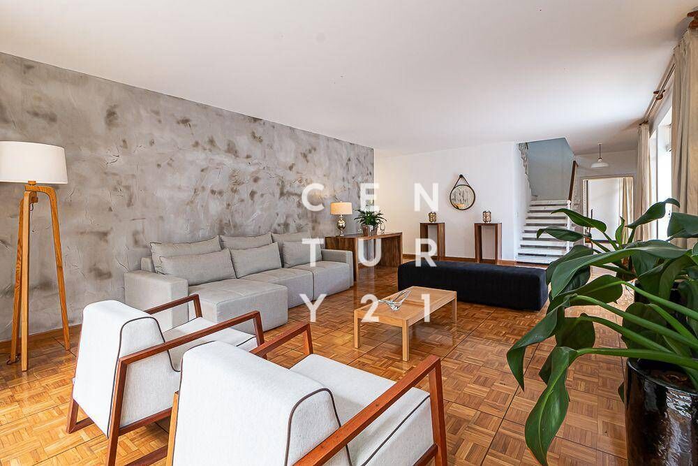 Sobrado, 3 quartos, 888 m² - Foto 1