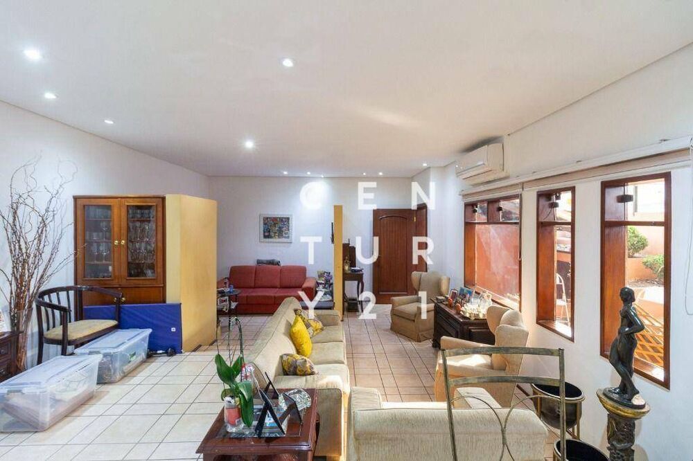 Casa, 3 quartos, 177 m² - Foto 1