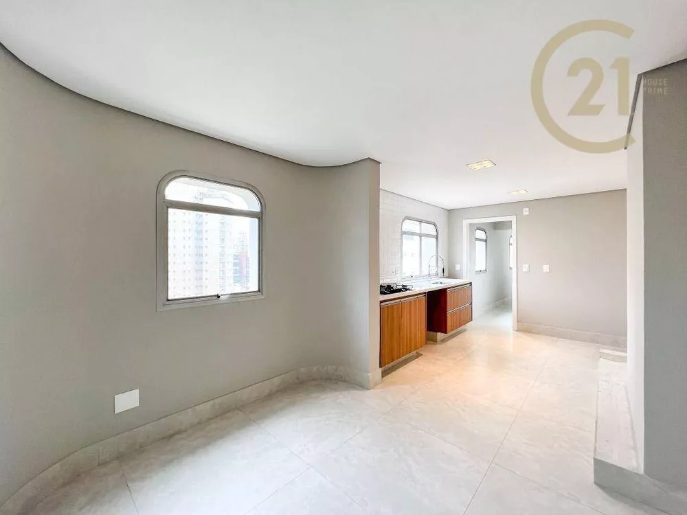 Apartamento à venda com 3 quartos, 169m² - Foto 6