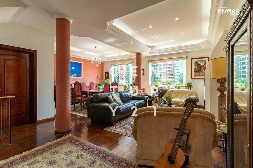 Sobrado, 4 quartos, 348 m² - Foto 1