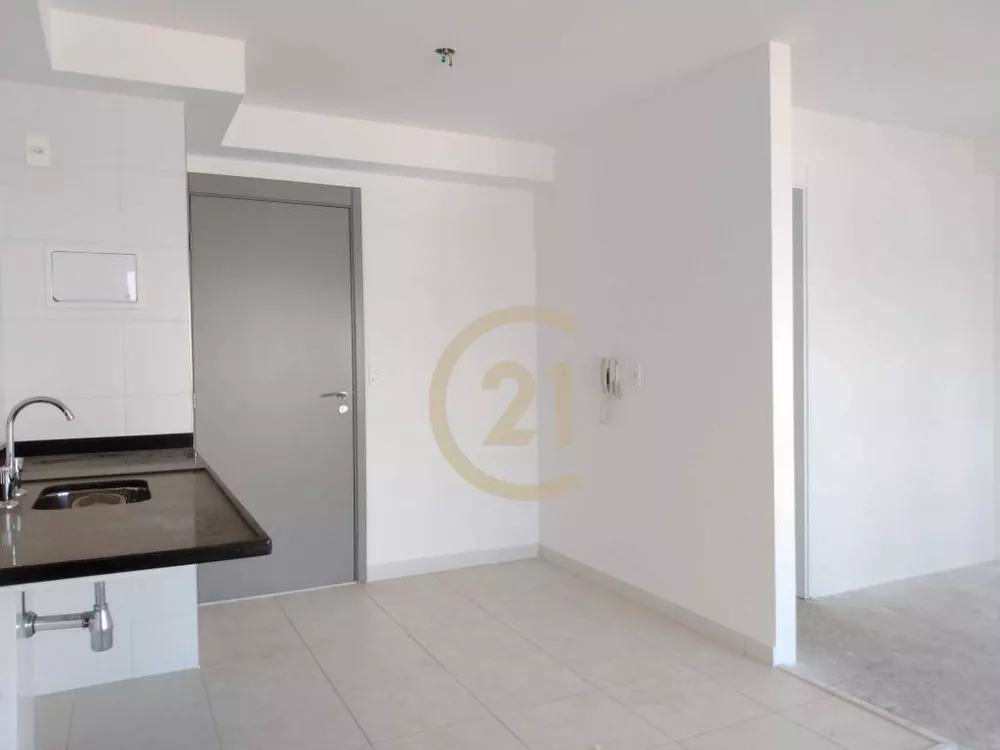 Apartamento à venda com 1 quarto, 34m² - Foto 2