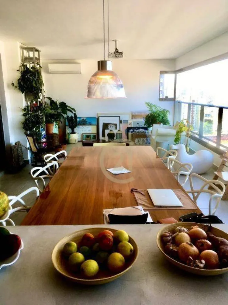 Apartamento, 3 quartos, 173 m² - Foto 2