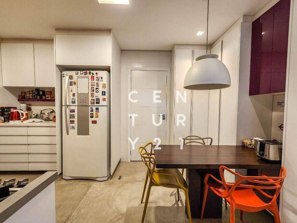 Apartamento à venda com 4 quartos, 226m² - Foto 8