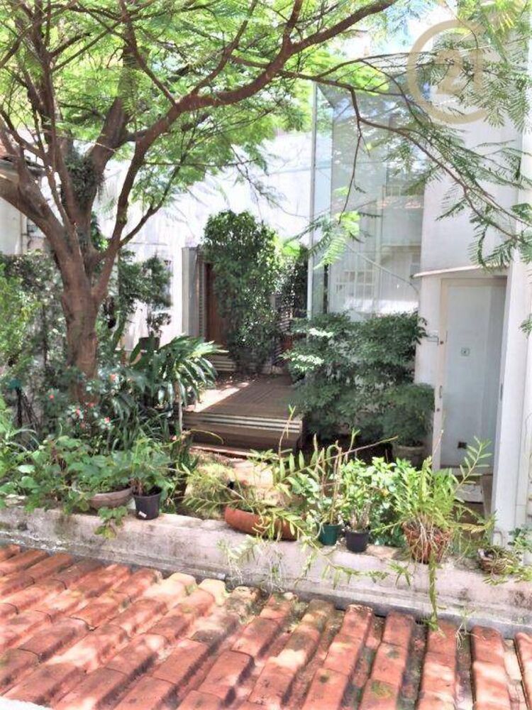 Sobrado, 9 quartos, 325 m² - Foto 4