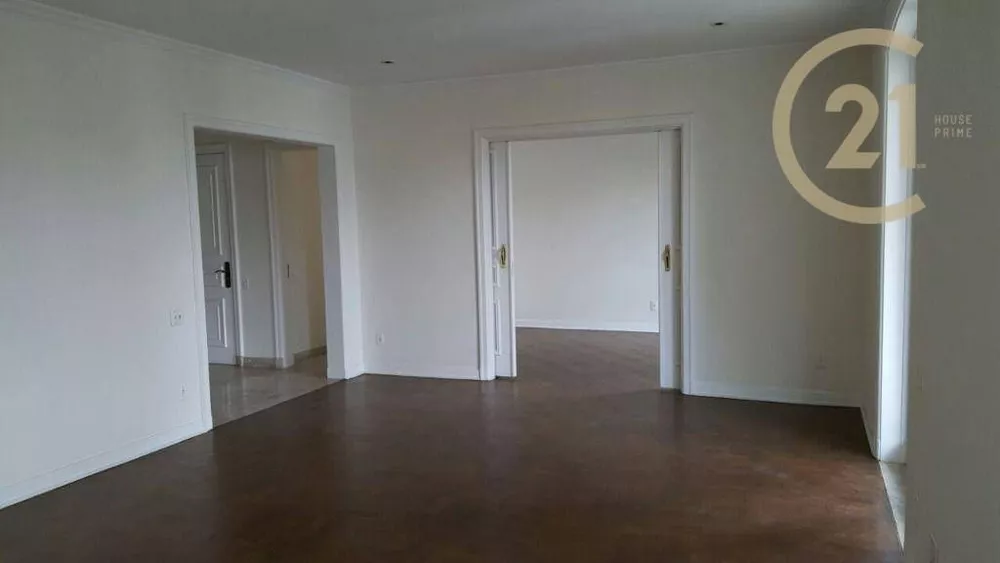 Apartamento para alugar com 2 quartos, 203m² - Foto 2