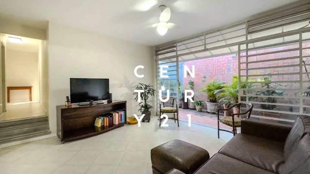 Casa, 3 quartos, 257 m² - Foto 2