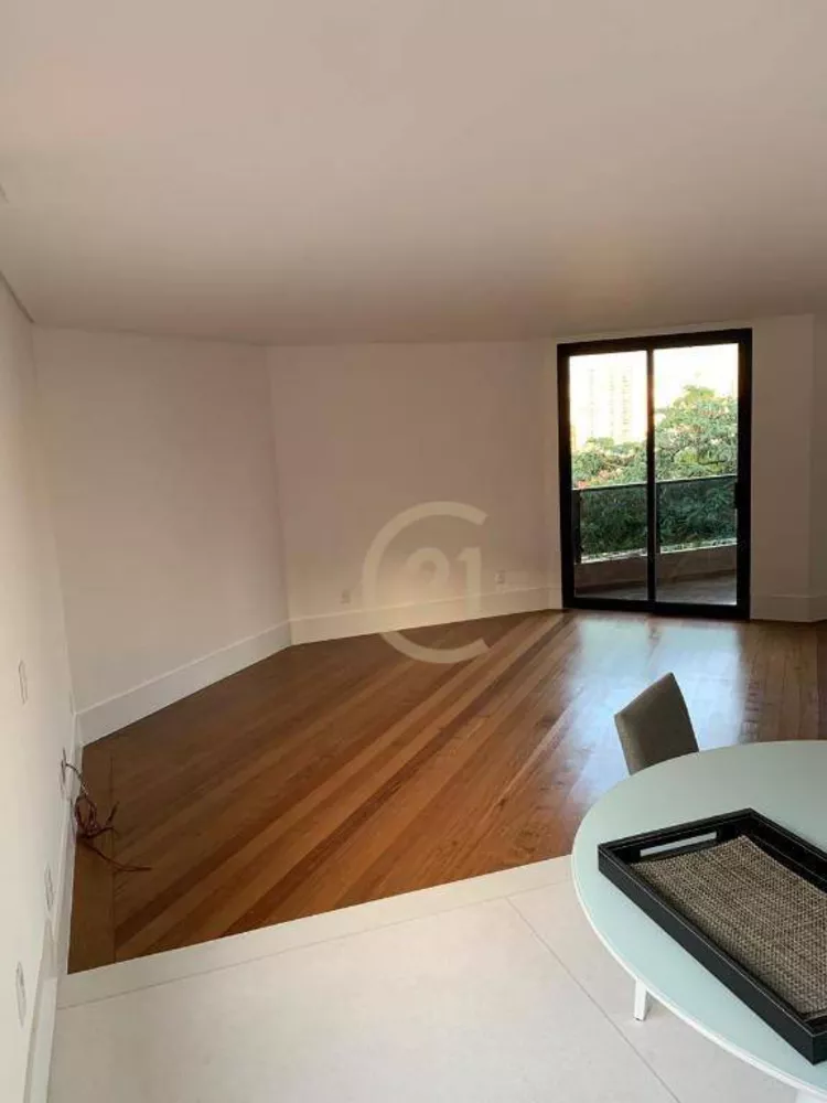 Apartamento à venda e aluguel com 4 quartos, 212m² - Foto 3