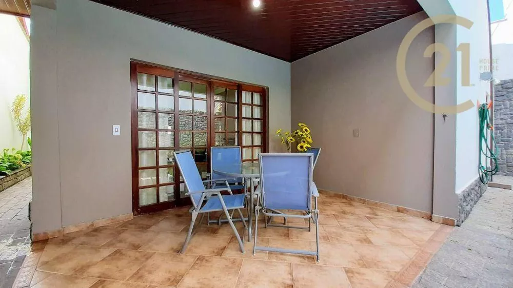 Casa à venda com 3 quartos, 307m² - Foto 12