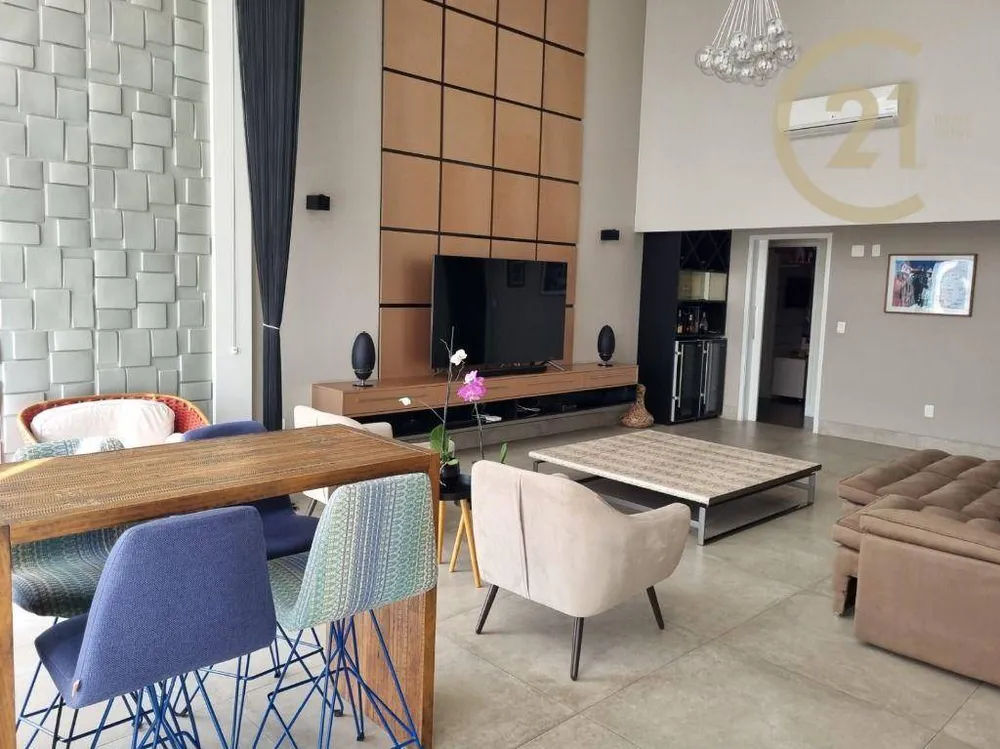 Apartamento, 4 quartos, 240 m² - Foto 1