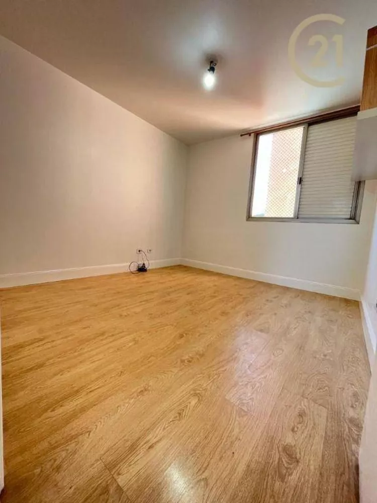 Apartamento à venda com 2 quartos, 70m² - Foto 5