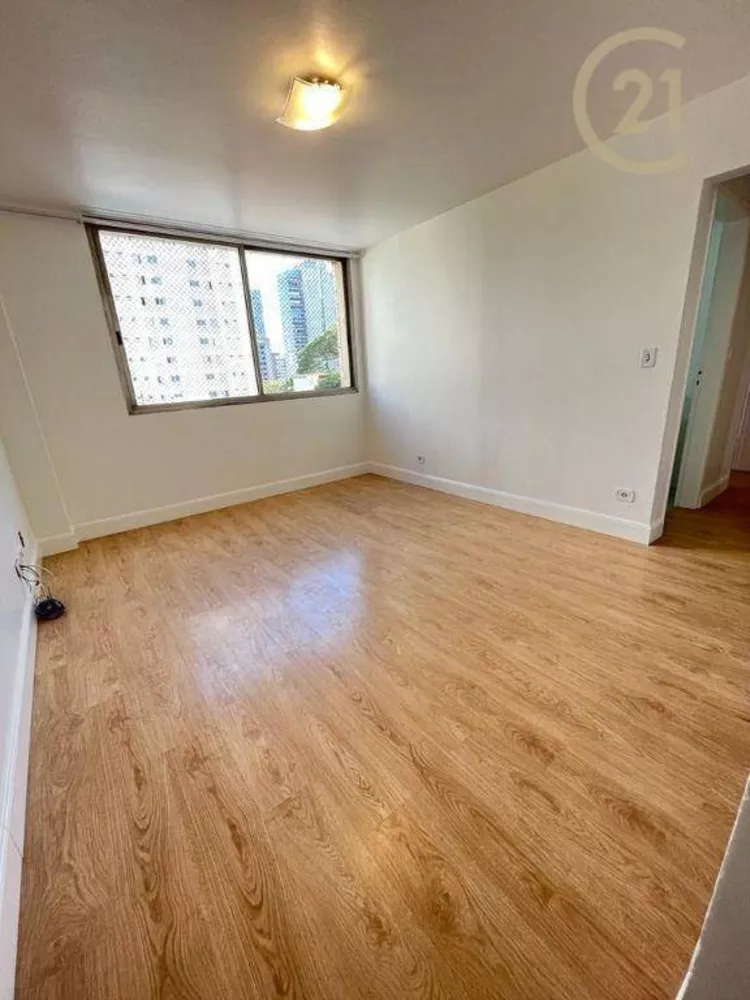 Apartamento à venda com 2 quartos, 70m² - Foto 1