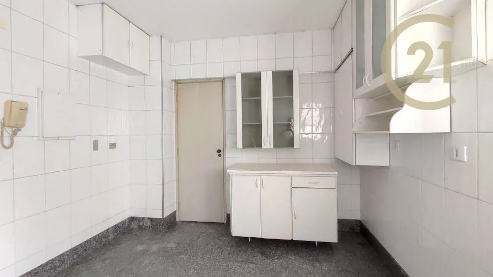 Apartamento à venda com 3 quartos, 96m² - Foto 8