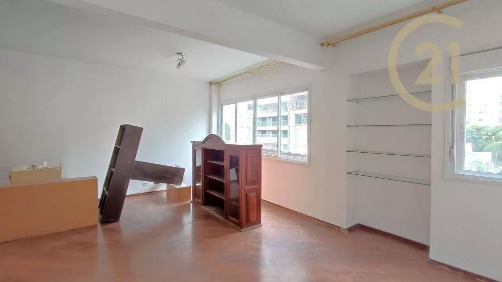 Apartamento à venda com 3 quartos, 96m² - Foto 2