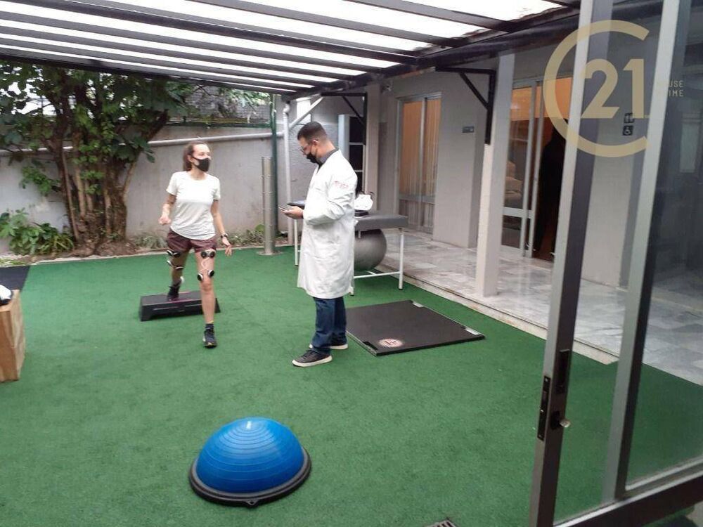Sobrado, 5 quartos, 350 m² - Foto 1