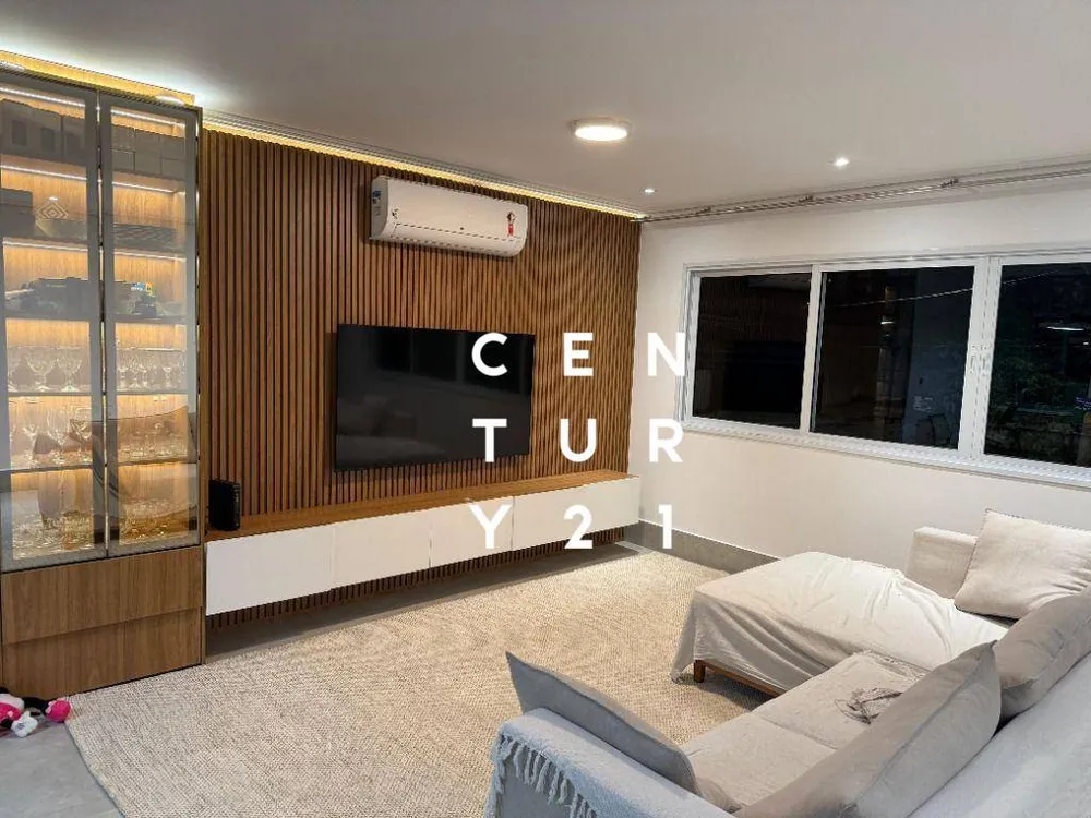 Casa, 3 quartos, 200 m² - Foto 1
