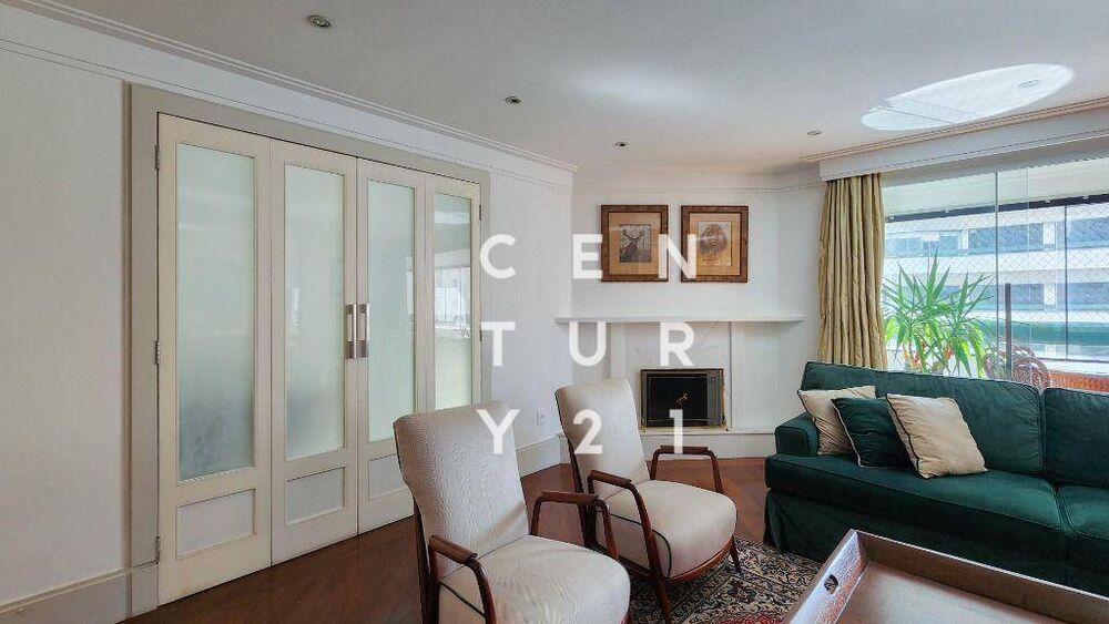 Apartamento para alugar com 4 quartos, 147m² - Foto 2