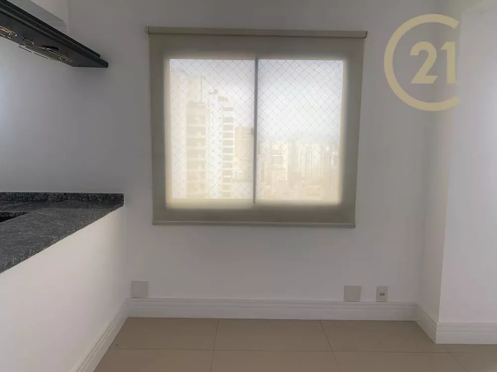 Apartamento à venda com 4 quartos, 198m² - Foto 6