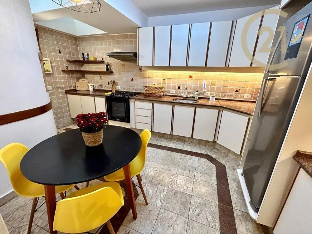 Sobrado, 3 quartos, 206 m² - Foto 1