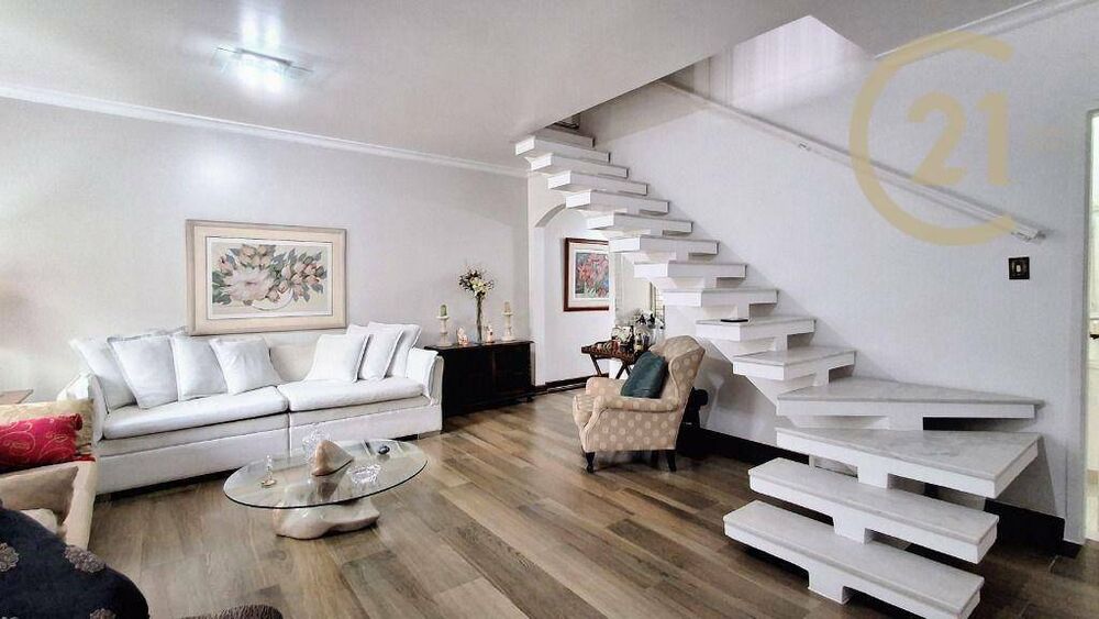 Casa, 3 quartos, 275 m² - Foto 2