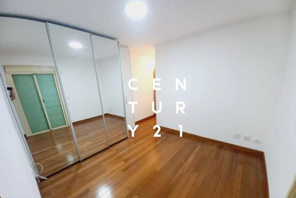 Apartamento, 3 quartos, 235 m² - Foto 2