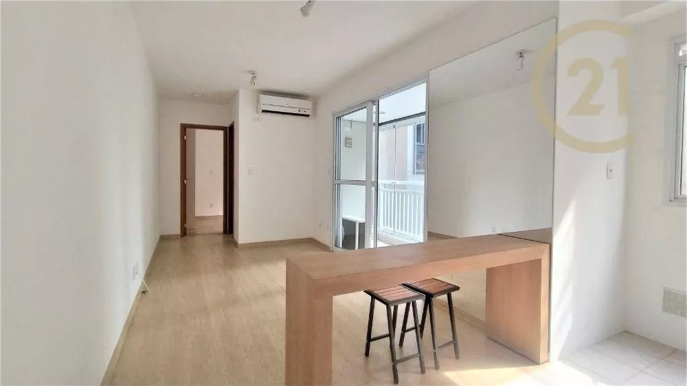 Apartamento à venda com 1 quarto, 40m² - Foto 2