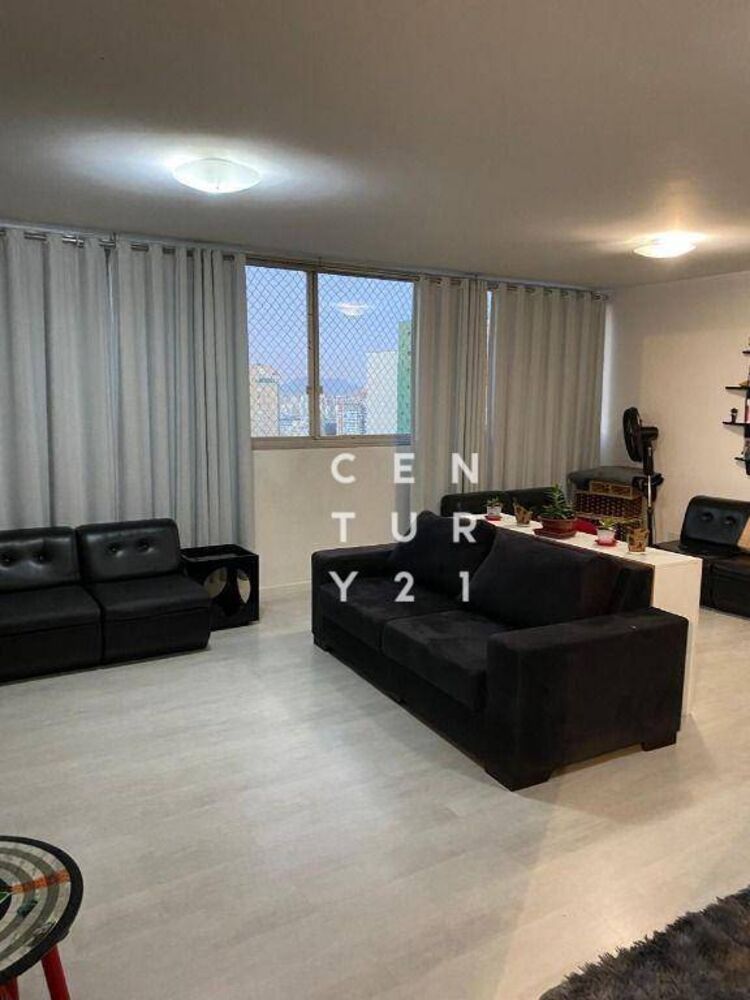 Apartamento à venda com 3 quartos, 124m² - Foto 2
