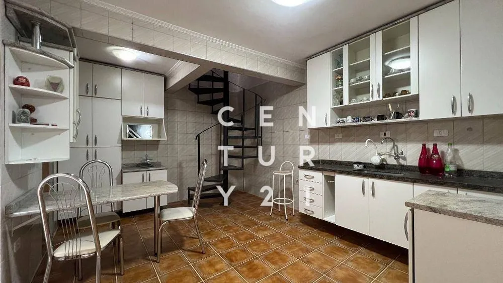 Sobrado, 3 quartos, 240 m² - Foto 3