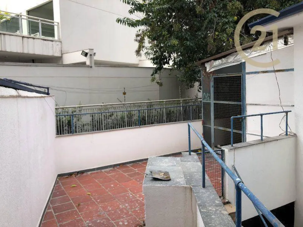 Casa, 6 quartos, 212 m² - Foto 2