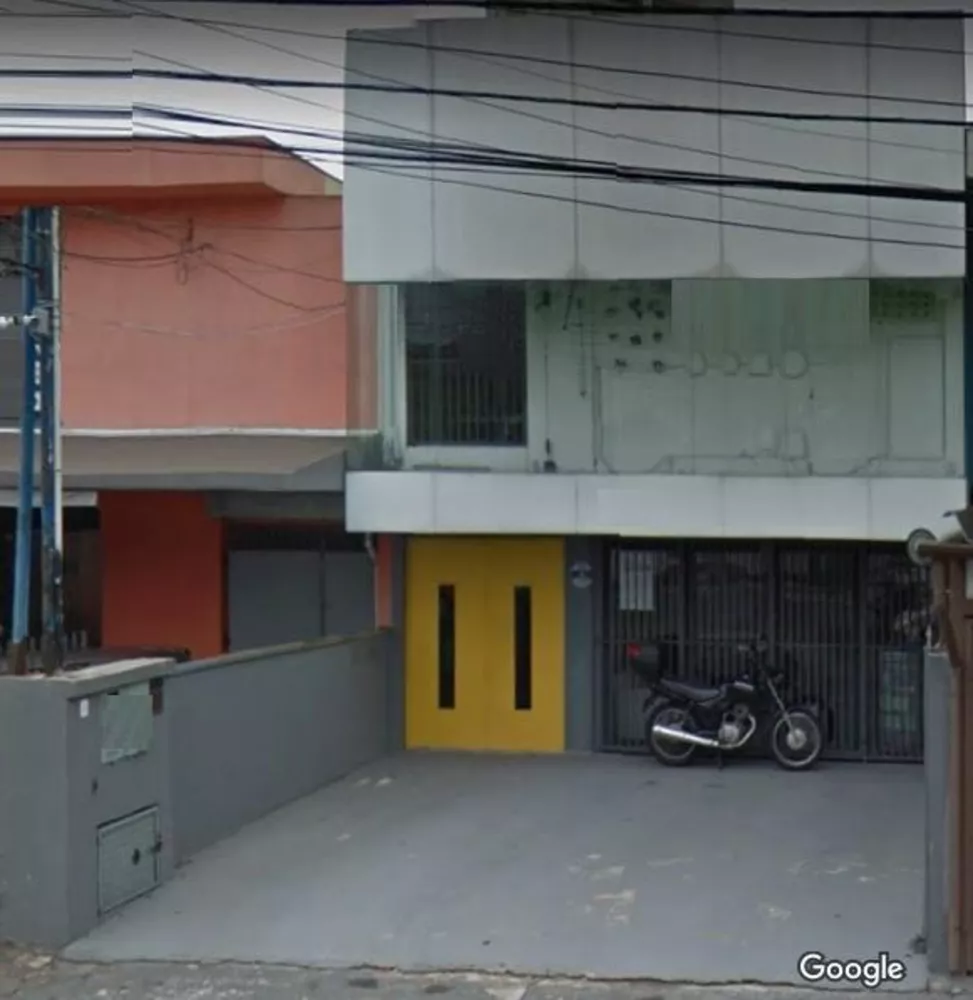 Sobrado à venda com 4 quartos, 290m² - Foto 1