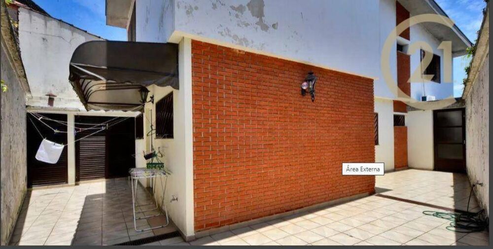 Sobrado, 3 quartos, 219 m² - Foto 1