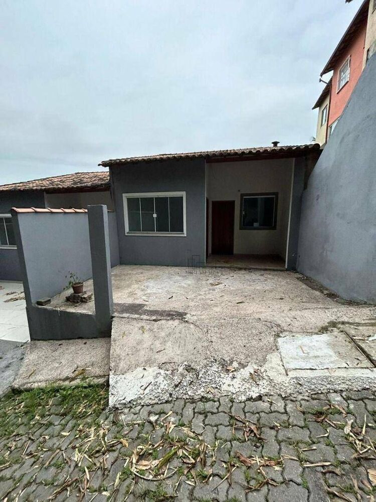 Casa à venda com 2 quartos, 60m² - Foto 1