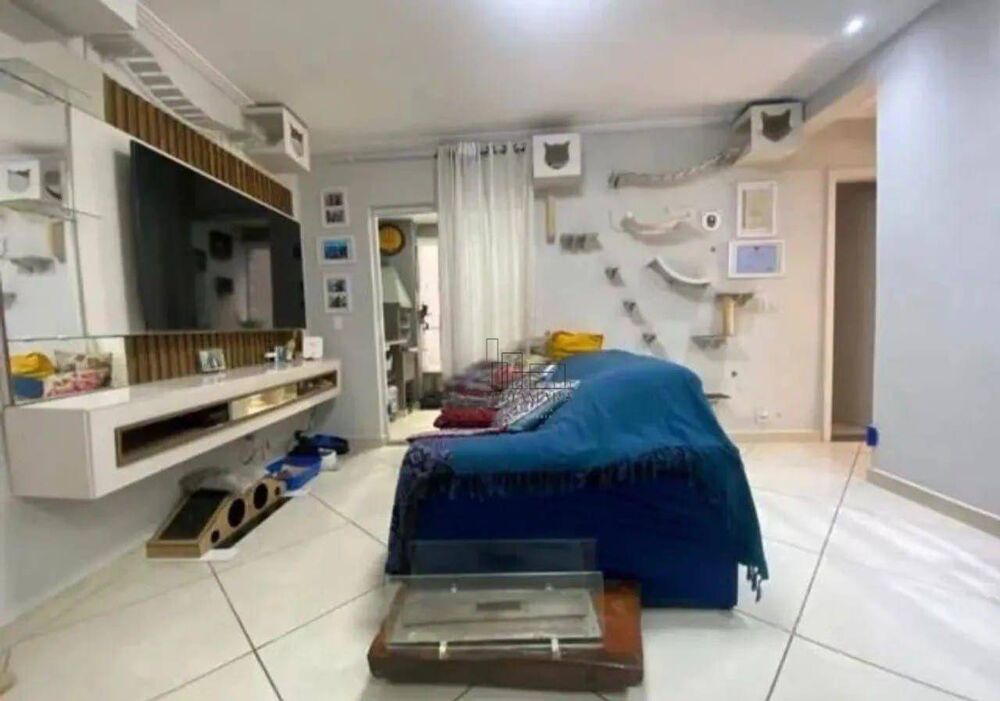 Apartamento à venda com 2 quartos, 60m² - Foto 1