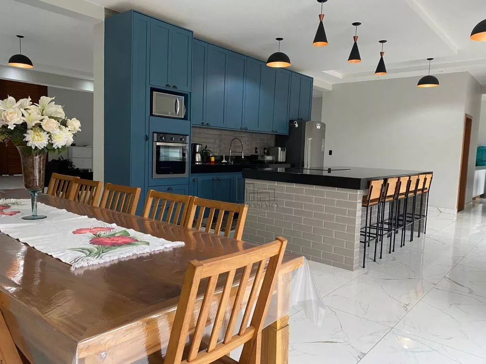Casa, 6 quartos, 631 m² - Foto 1