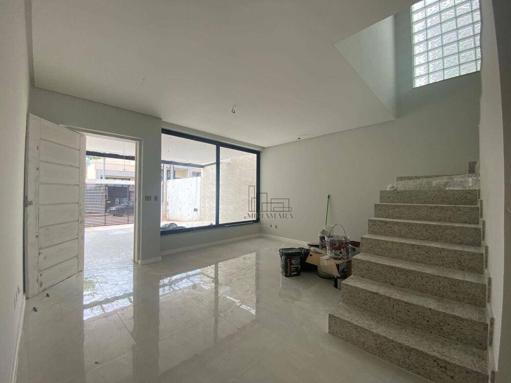 Casa à venda com 3 quartos, 175m² - Foto 3