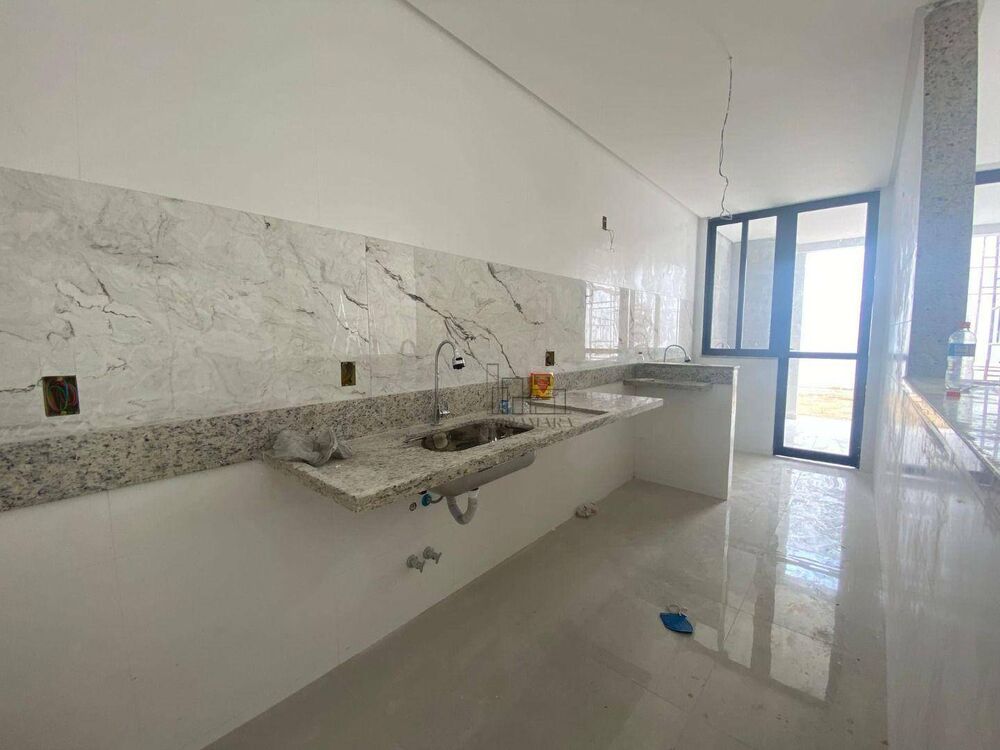 Casa à venda com 3 quartos, 175m² - Foto 4