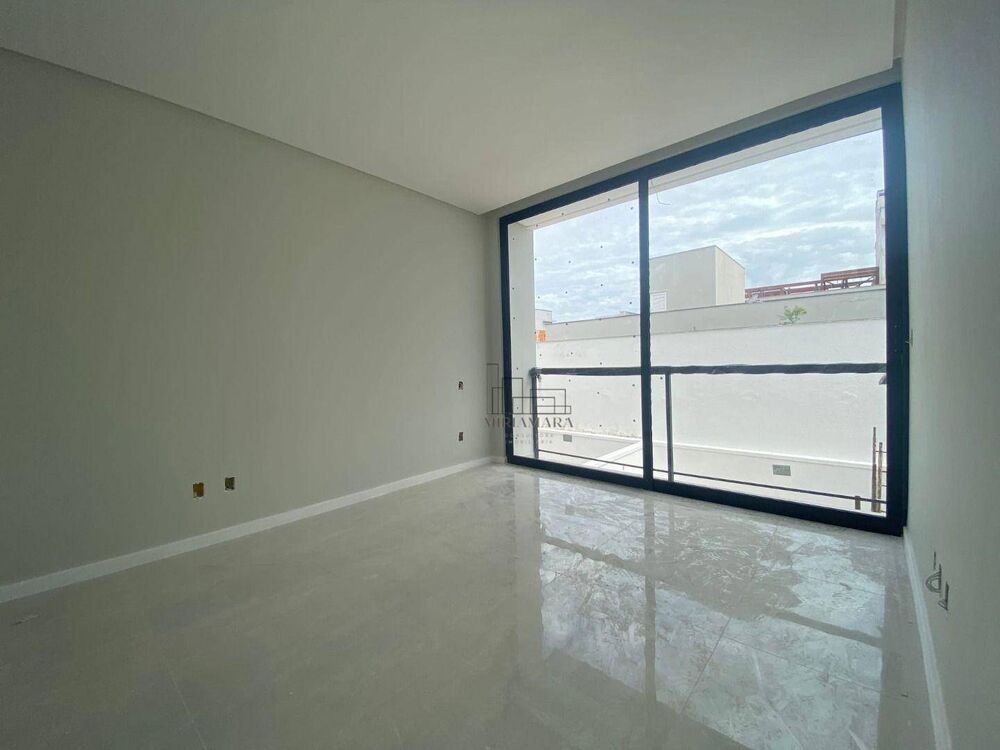 Casa à venda com 3 quartos, 175m² - Foto 9