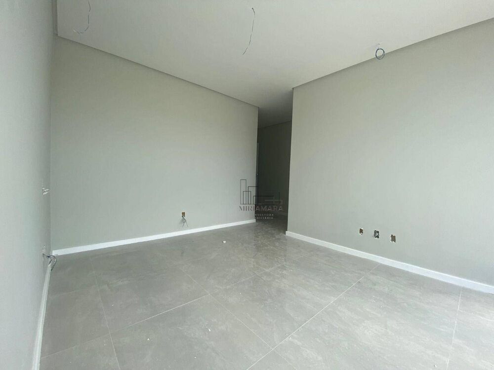 Casa à venda com 3 quartos, 175m² - Foto 7